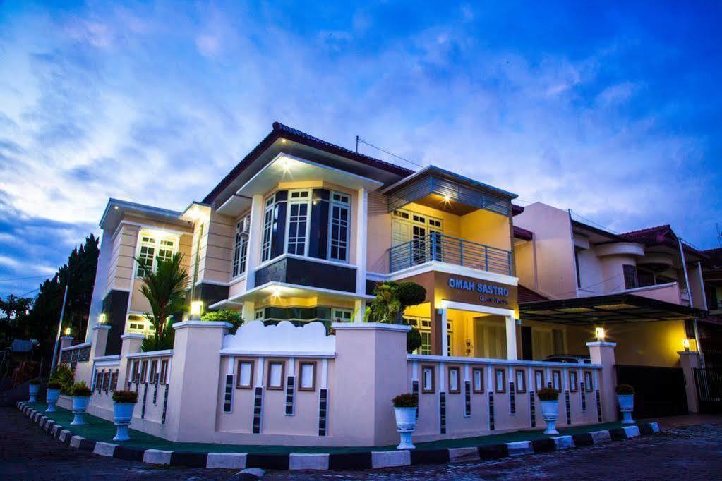 Omah Sastro Hotel Yogyakarta Bagian luar foto